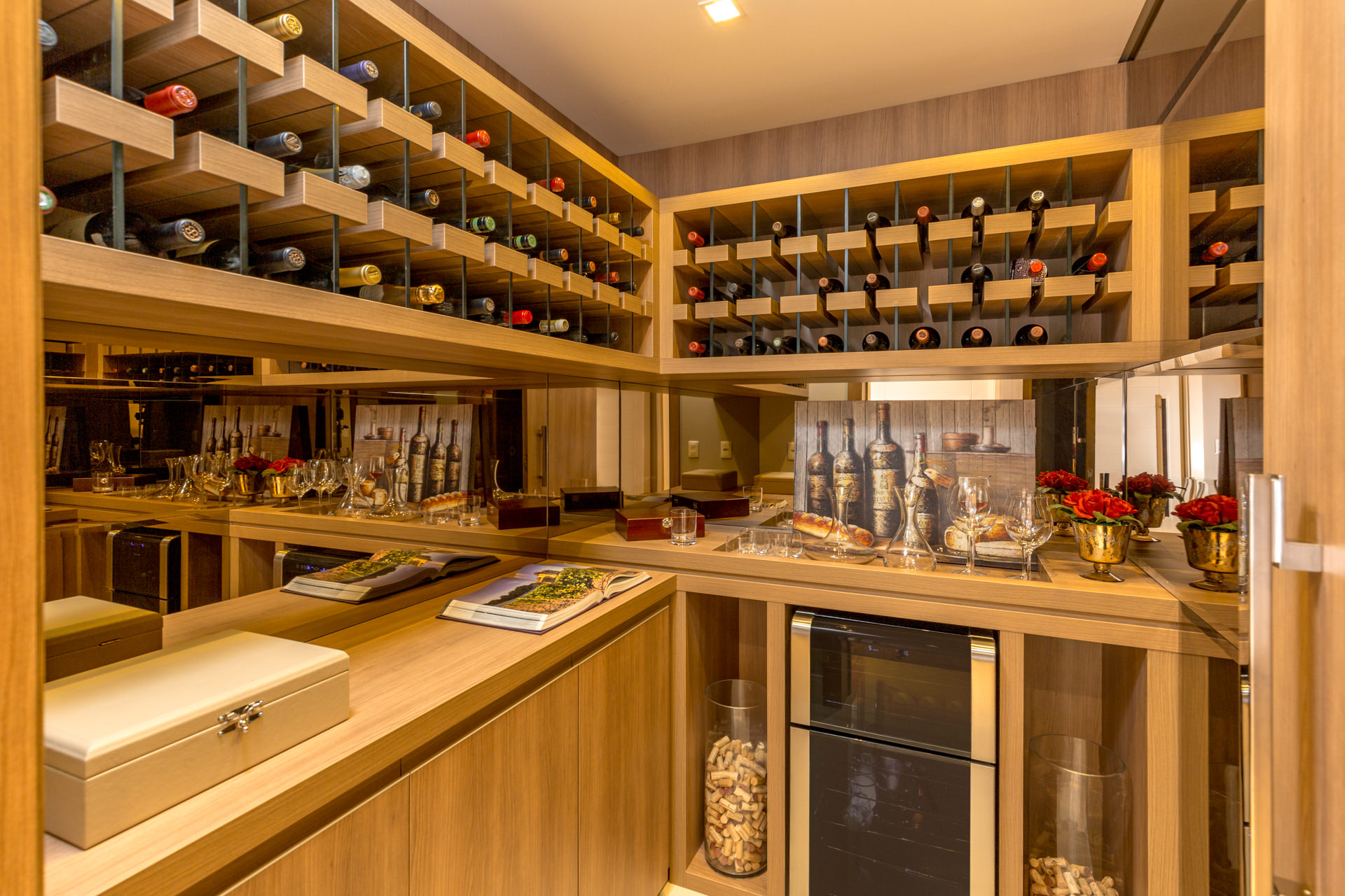 Quando guardar os vinhos vira parte da decoração | Trends | Gava ...